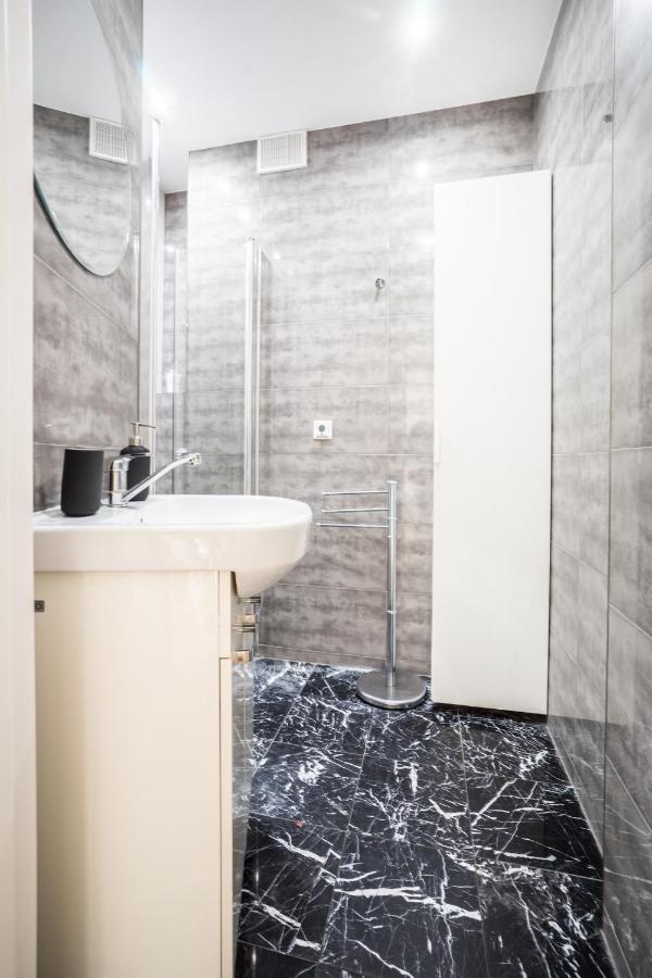 Oomph Warsaw Big Apartment With Balcony Near Old Town Esterno foto